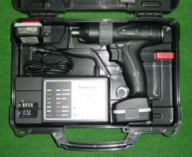 パナソニック EZ7520F07D-B 7.2Vマルチインパクトドライバー 1.9Ah電池パック x2個+充電器付セット 黒 スリムで軽いモバイル工具 新品 純正品｜プロショップE-道具館店