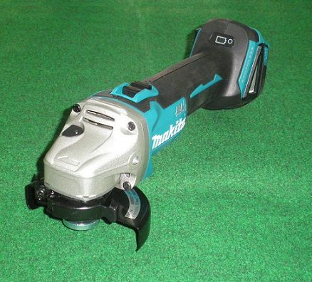 マキタ GA404DZN 18V-100ｍｍ充電式ディスクグラインダ キックバック低減機能搭載 本体のみ バッテリ・充電器別売 新品 純正品