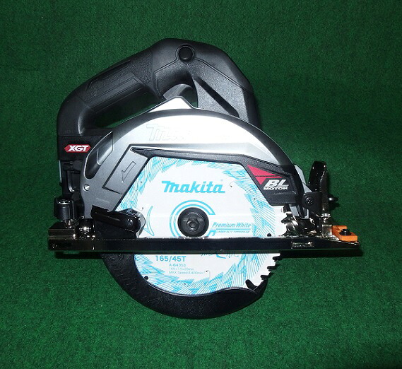 マキタ 40v HS001GRDXB 40Vmax-165mm充電式ブラシレスマルノコ 切込深さ66mm 2.5Ahバッテリx2個 + 充電器付セット サメ肌チップソー付 黒 無線連動非対応 ハイパワ－ 新品 純正品