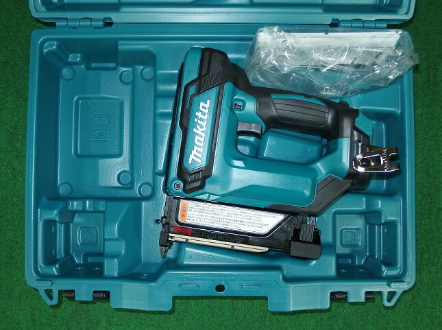 マキタ PT354DZK 10.8V充電式ピンタッカ 本体のみ + ケ－ス バッテリ・充電器別売 新品 ピンネイラ  純正品