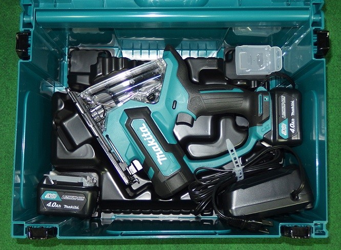 マキタ SD100DSMX 10.8V-4.0Ah充電式ボードカッタ 石膏ボード コンパネへの角穴あけに 新品 マキタ電動工具 純正品|プロショップE-道具館店