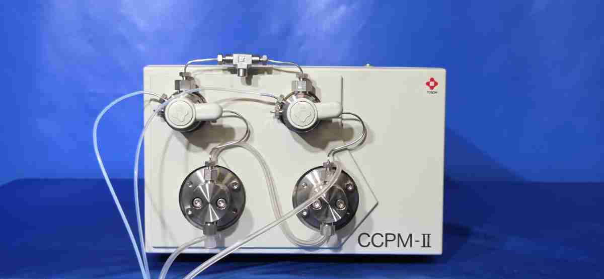 【中古】　3952　東ソー　液体クロマトグラフ　送液ポンプ　型番：CCPM-2　機密機械　分析機器　中古機器　研究　大学
