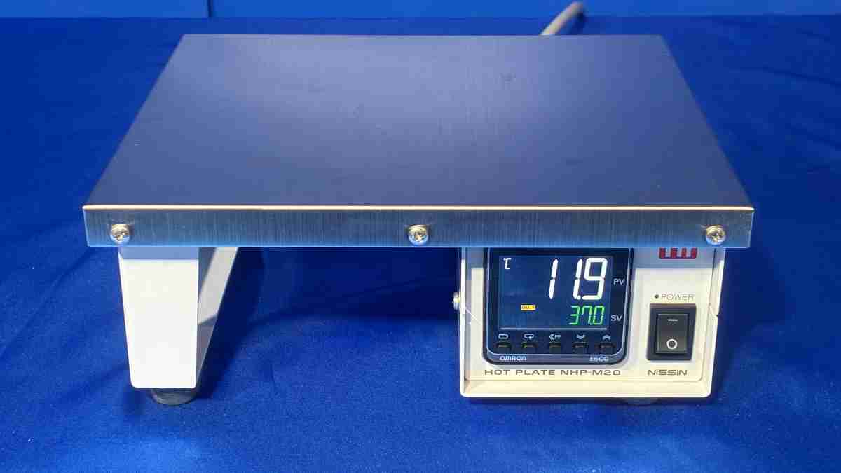 【中古】　4017　日伸理化　ミニ中温度プレート　型番：NHP-M20　研究　大学　理化学機器　分析機器　中古機器