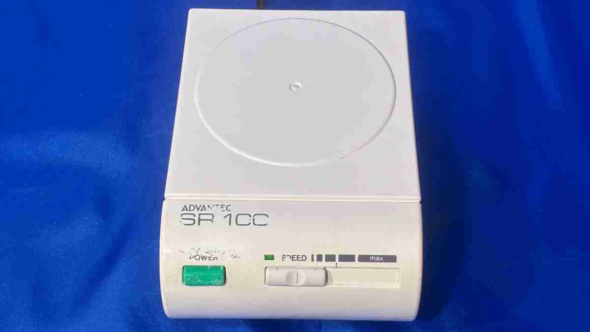【中古】 4247-7 アドバンテック/ADVANTEC マグネチックスターラー 型番：SR-100 理化学設備 科学研究所 単科大学 中古設備 動くこと突き止める済