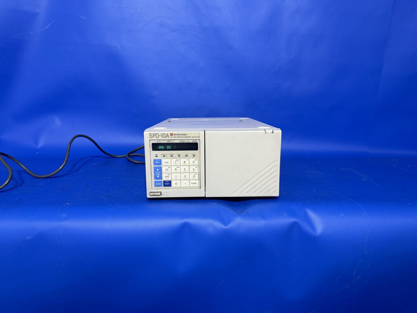 【中古】　112-5　島津製作所　SHIMADZU　液体クロマトグラフ　UV検出器　型番：SPD-10A　精密機械　分析機器　中古機器　研究　大学　通電確認済 123,015円