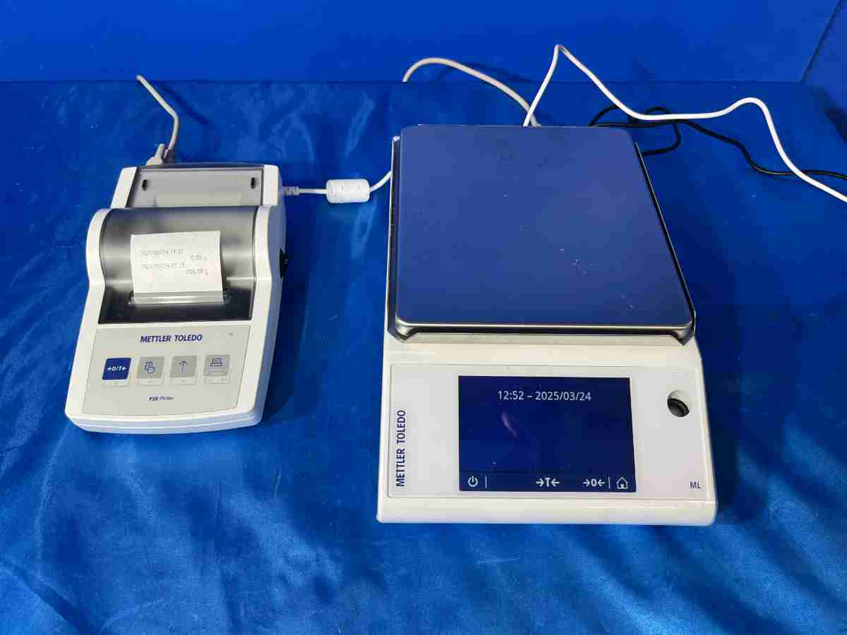 【中古】 3669　METTLER TOLEDO　メトラートレド　上皿天びん　プリンター付　型番：ML4002T/00・RS-P26　精密計量　最小表示0.1mg　中古機器
