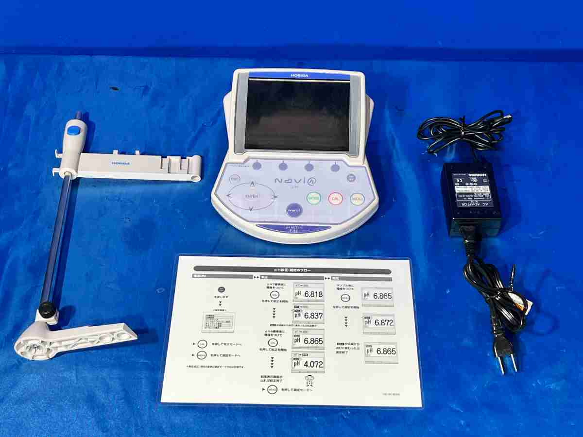【中古】 3845 HORIBA/堀場製作所 卓上型pH米突 硝子電極式Hイオン濃さ命令すること計 型番：F-52 細やか機械類 分析的思考計器 中古計器 練習曲 分科大学 通電突きとめる済 KEM Karl-Fischer Moisuture Titrator