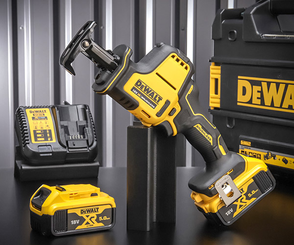 DEWALT DCS369P2-JP 18V ブラシレス・コンパクトレシプロソー デウォルト 電動工具 DeWALT 切断 ブラシレスモーター DIY|エヒメマシン 店