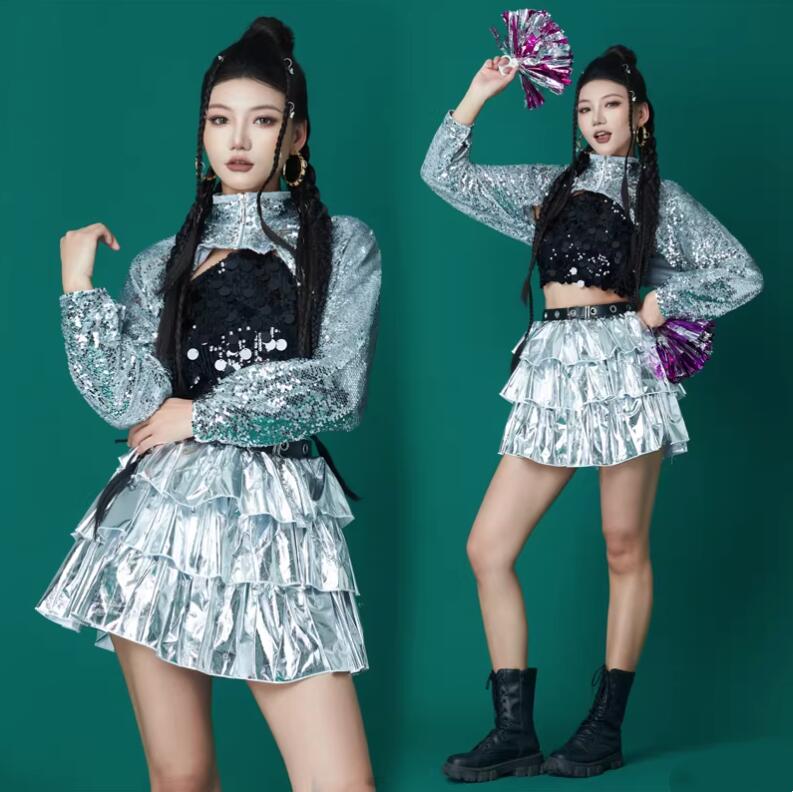 ジャズダンス衣装 スパンコール 演出服 キラキラ スパンコールベスト 重ね重ね プリーツスカート 女性 大人 DS ジャ