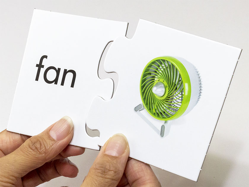 楽天市場 パズル 英語 意味組み合わせパズル 幼児 Trend Fun To Know Puzzles Easy Words 組み合わせ トレンド社 アメリカ 英単語 綴り 英語 知育玩具 知育教材 厚紙 おもちゃ 子供 幼児 知育教材 おしゃれ 男の子 女の子 1歳 1歳半 2歳 2歳半 3歳 4歳 5歳