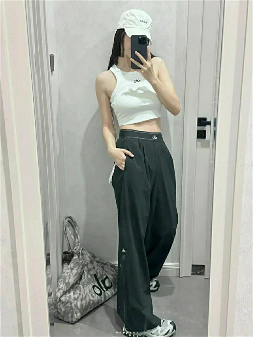 SALE【期間限定20%OFF】★ ALO Yoga ★ボトムス レディース パンツ スラックス タックパンツ ワイドパンツ ワイド ルーズ ストレート ストレートパンツ 30代 40代 50代 春 冬 秋冬 オフィス カジュアル きれいめ 春服 用 大きいサイズ ゆったり [並行輸入品]｜永吉屋