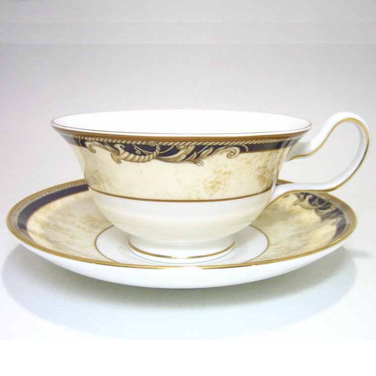 ウェッジウッド コロンビア　ゴールド　ピオニー　トリオ　③ Amazon.co.jp: 【正規輸入品】 ウェッジウッド コロンビア ゴールド