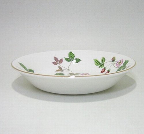 楽天市場】ウェッジウッド ワイルドストロベリー サラダソーサー 15.5