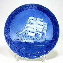 ロイヤルコペンハーゲン・イヤープレート 1961年 デンマークの訓練船 18cm｜輸入洋食器店アイン　店