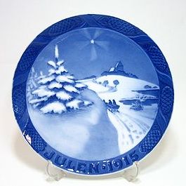 ロイヤルコペンハーゲン・クリスマスプレート 1915年 デンマークの雪景色 18cm