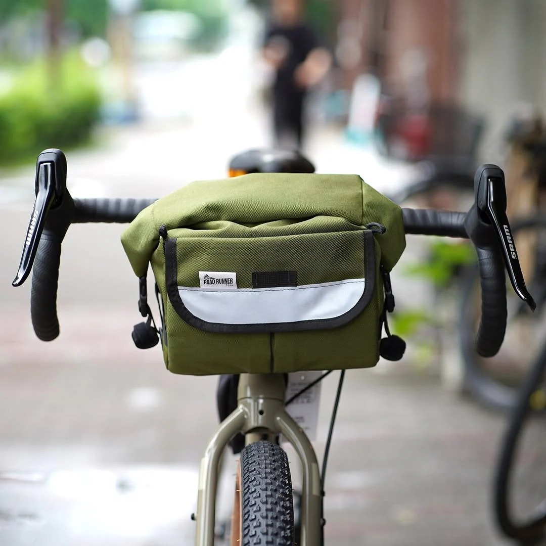 ROAD RUNNER BAGS/ロードランナーバッグス The Jammer Bag｜縦ロールトップ構造で容量可変！ハンドル・サドルどちらにも装着できる万能バッグ