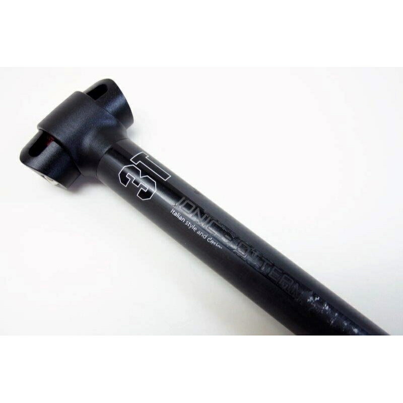パーツ IONIC 0 LTD SUBARU IMPREZA WRX STI EJ207 GC8 END CAP ROOF MOLDING REAR