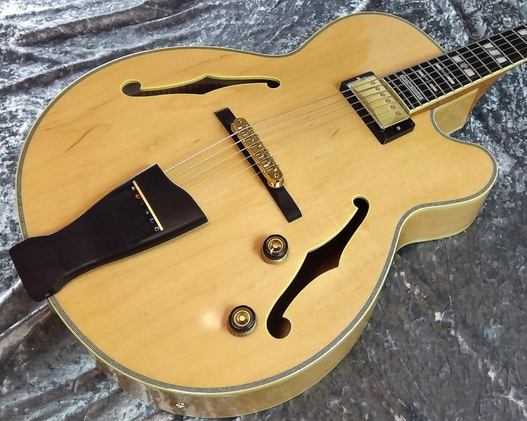 Ibenez PM2 PAT METHENY フルアコ パット・メセニー 楽天市場】Ibanez PM200 Natural -Pat Metheny Signature- 新品