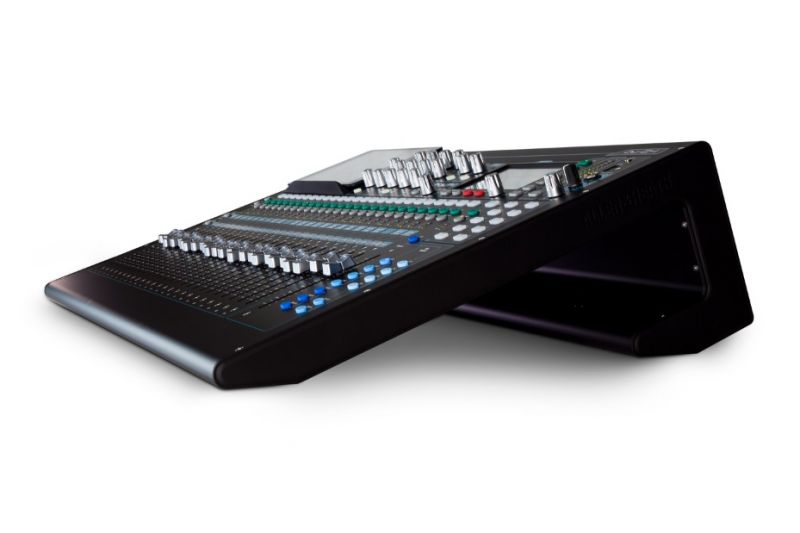 ALLENHEATHアレンアンドヒースQu-24【30IN/24OUTDIGITALMIXER】【デジタルミキサー】【送料無料】
