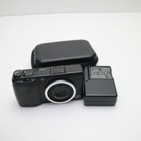 レア付属品多数　RICOH GR digital 2 デジタルカメラ ブラック レア付属品多数 RICOH GR digital 2 デジタルカメラ ブラック 中古