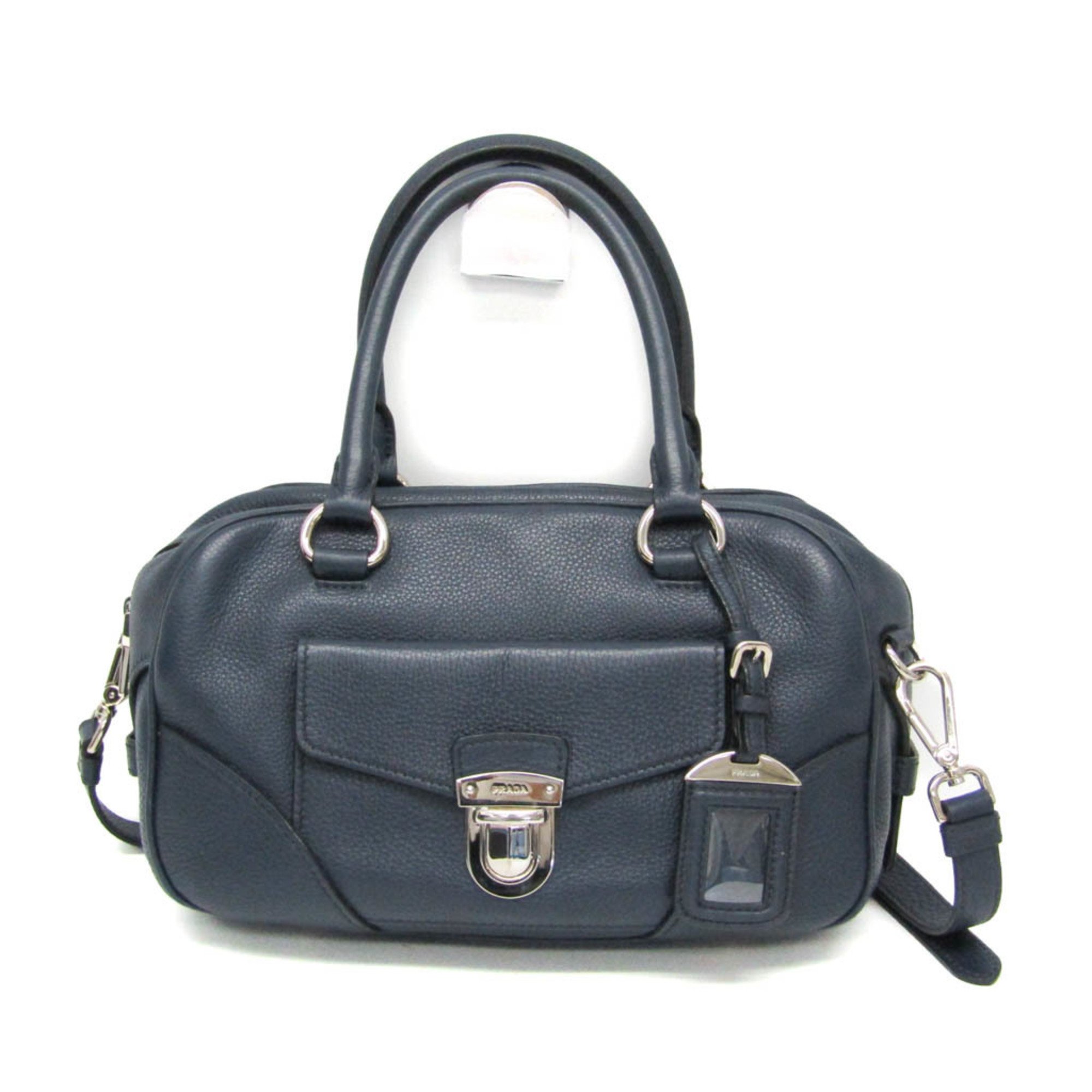 プラダ 三角プレート ミニボストンバッグ レザー 南京錠 大容量 A4可 茶色 中古・古着通販】PRADA (プラダ) レザーミニボストンバッグ