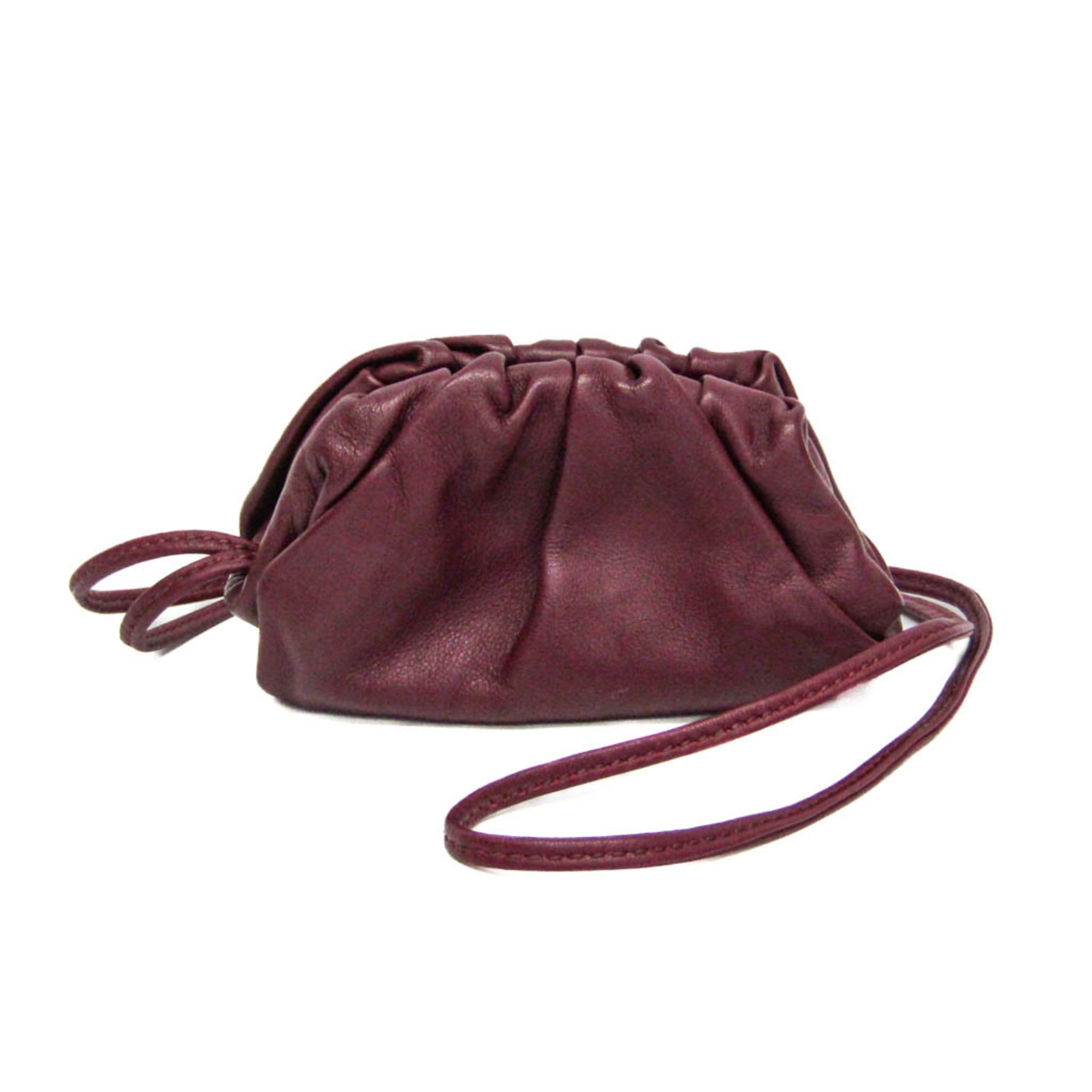 ボッテガ・ヴェネタ(Bottega Veneta) ショルダー がま口 577816 メンズ,レディース レザー 小銭入れ・コインケース ボルドー,ワイン【中古】｜eLady