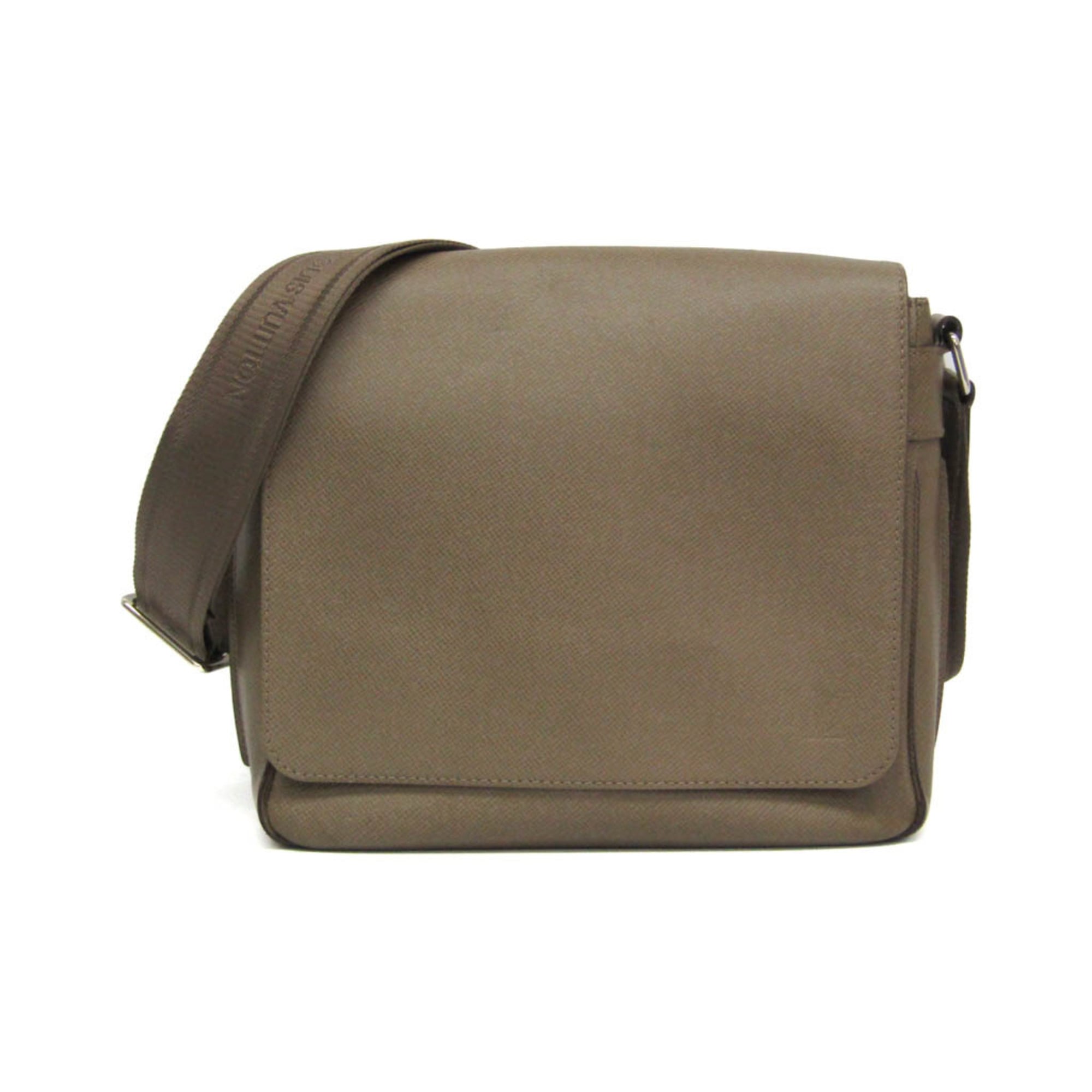 ルイ・ヴィトン(Louis Vuitton) タイガ ロマンPM M32805 メンズ ショルダーバッグ ベージュ【中古】