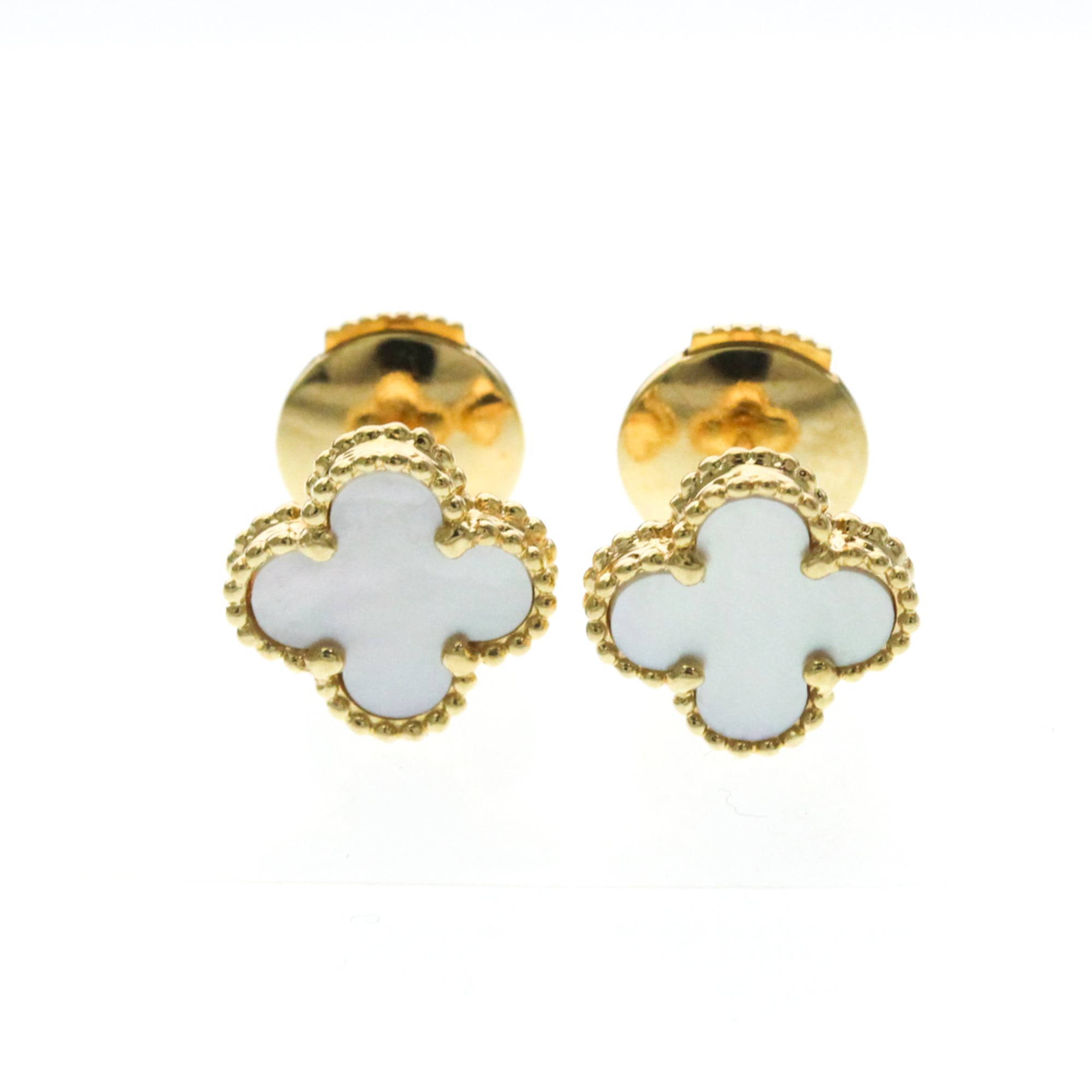ヴァン・クリーフ＆アーペル(Van Cleef & Arpels) スウィートアルハンブラ マザーオブパール K18イエローゴールド(K18YG) スタッドピアス ゴールド【中古】 219,900円