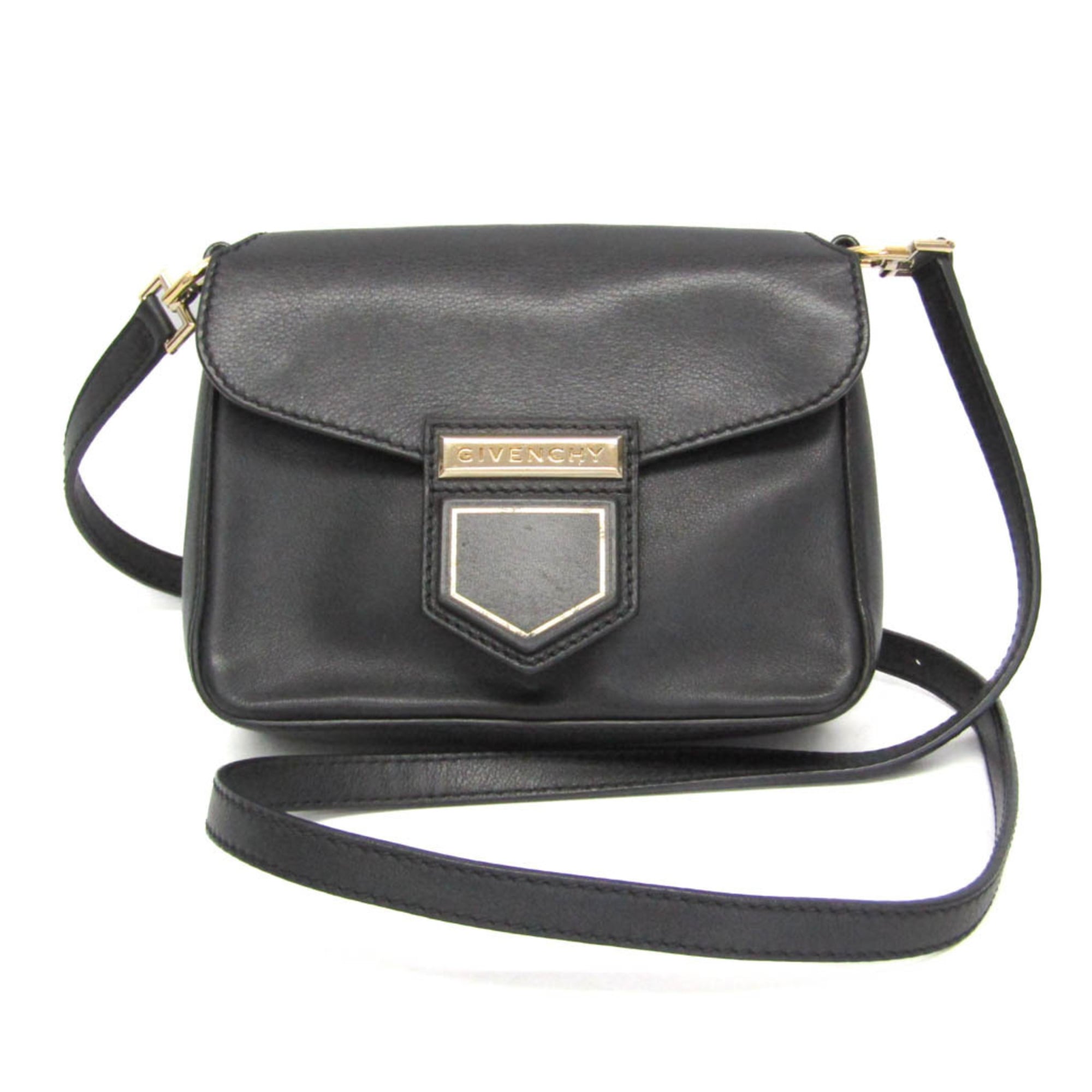ジバンシィ(Givenchy) ノビレ レディース なめし革 ショルダーバッグ 黒いこと【中古】