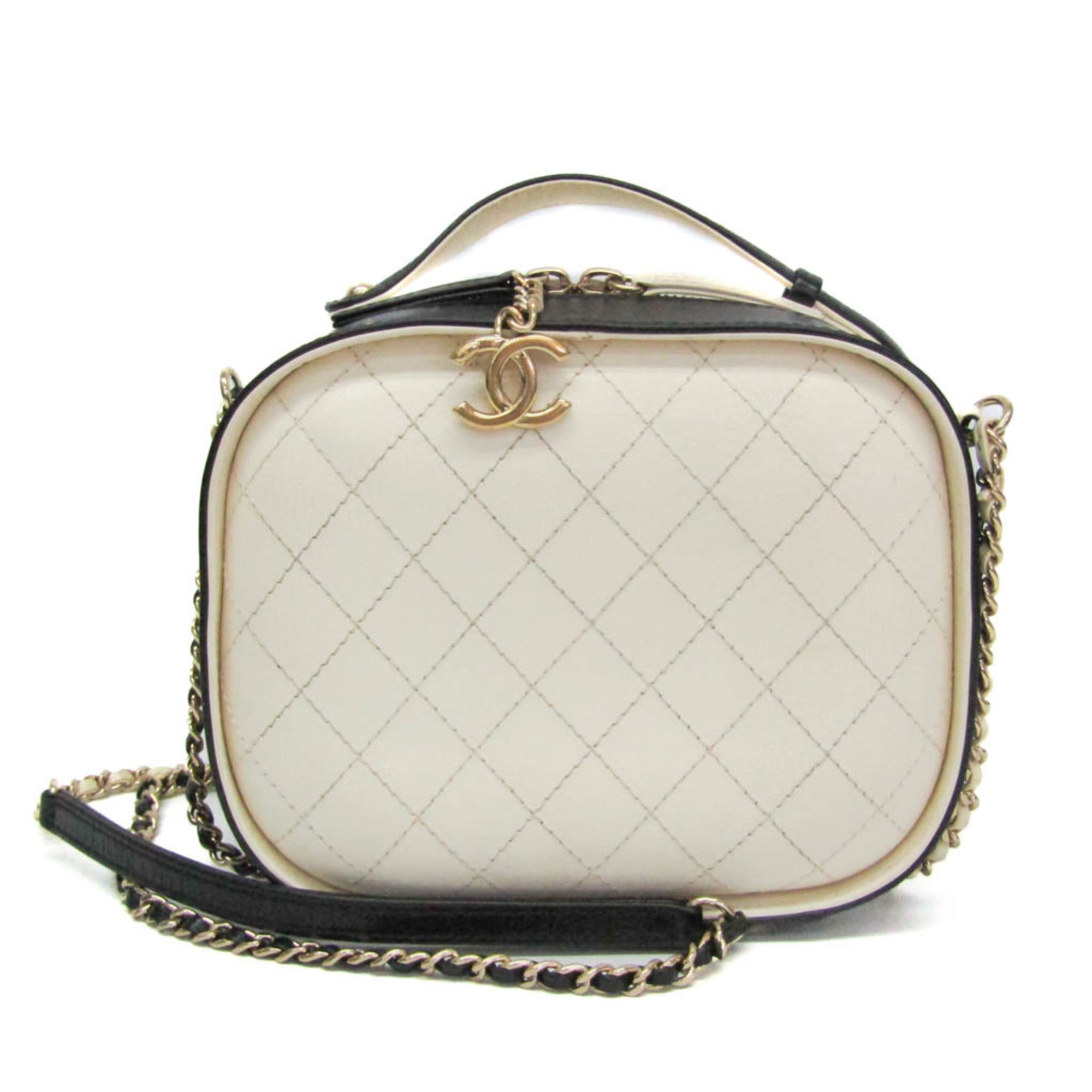 シャネル(Chanel) マトラッセ ココマークチャーム付き添い人 AS0200 レディース なめし革 ショルダーバッグ,バニティバッグ 黒いこと,皮膚軟化剤【中古】