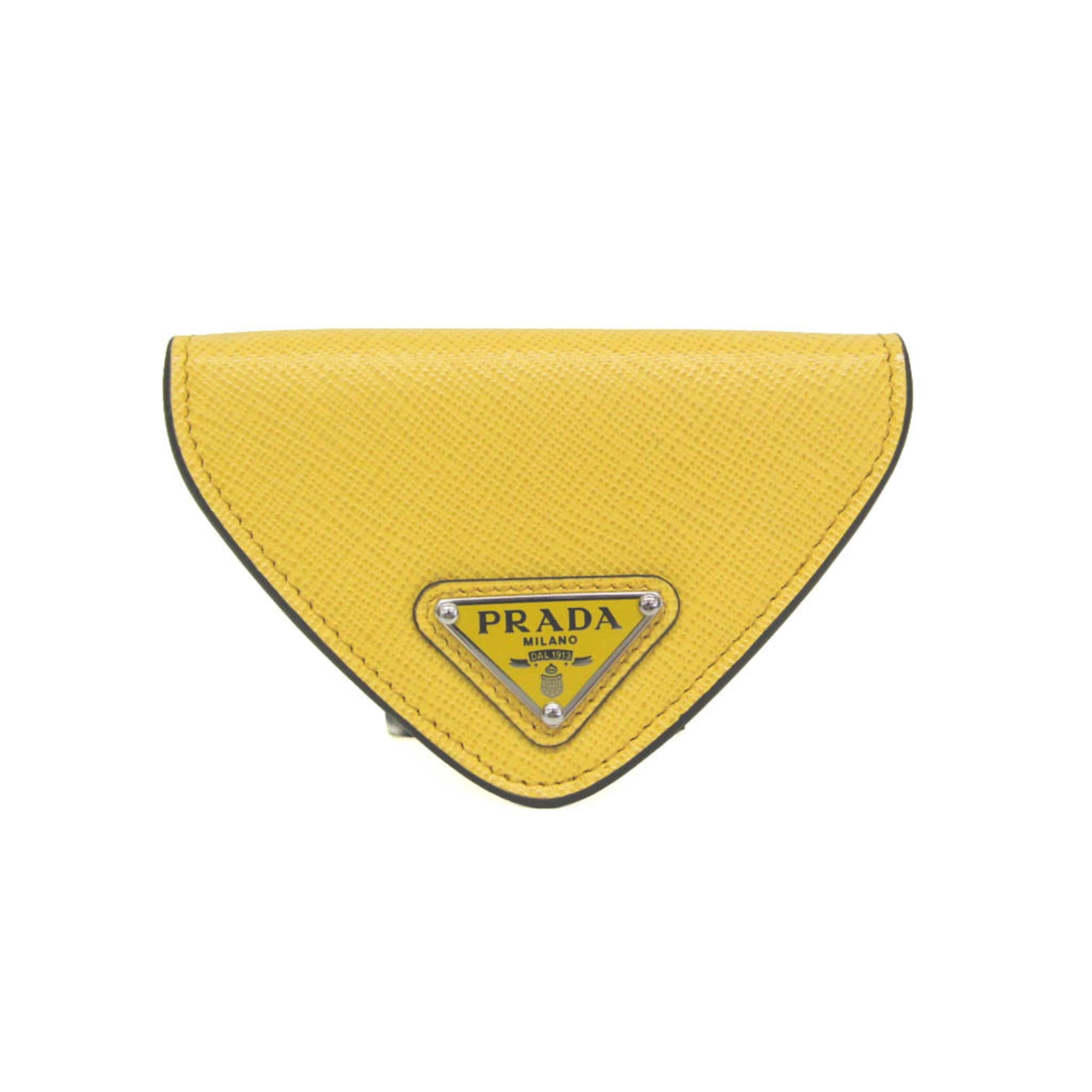 プラダ(Prada) サフィアーノ 2MM004 メンズ,レディース レザー 小銭入れ・コインケース イエロー【中古】|eLady