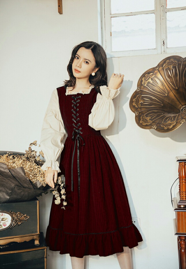 即納 オリジナルデザイン スカート丈はひざ下程度 森ガール カントリー調のワンピース 長袖 レトロ調 レイヤード風 即納 オリジナルデザイン スカート丈はひざ下程度 森ガール カントリー調のワンピース 長袖 レトロ調 レイヤード風