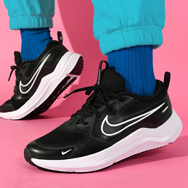 NIKEナイキレディーススニーカージョギングランニングシューズ新品23ナイキ NIKEナイキレディーススニーカージョギングランニングシューズ