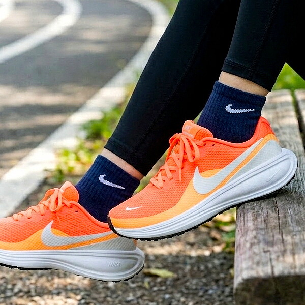 30%OFF 【動画あり】送料無料 ナイキ スニーカー ランニングシューズ レディース NIKE レボリューション 8 REVOLUTION 8 ランニング 靴 シューズ 部活 通学 オレンジ hj8485 2026春夏新作