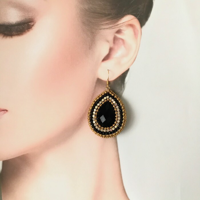 楽天市場】完売中 軽量！ダンスに最適 コインが揺れる フックピアス