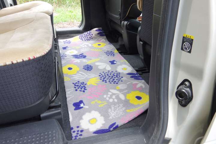 カーマット フロアマット 車 おしゃれ 車用 汎用 カー用品 軽自動車
