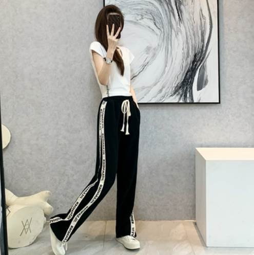スウェット ジャージ トップスセット 伸縮性 かわいい カジュアル おしゃれ かっこいい ラフ メンズライク ボーイッシュ スポーティー ルーズ 個性的 クール 主役級 存在感 抜け感 通勤 学生 通学 休日 運動 ジム ヨガ アウトドア 着回し 普段使い ウエストゴム 楽ちん|エマノンストア店