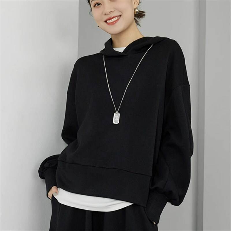 トップス パーカー トレーナー 袖あり 長袖 ラウンドネック フード付き かわいい 大人可愛い きれいめ シンプル カジュアル 大人 上品 おしゃれ お洒落 かっこいい 主役級 甘い 無地 春 秋 冬 20代 30代 レディース OL デート 女子会 美容師 メイクアップアーティスト｜エマノンストア店