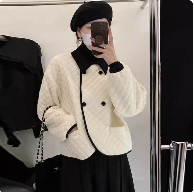 アウター コート ブルゾン ジャケット シャンパー 上着 袖あり 長袖 襟付き キルティング かわいい 大人可愛い きれいめ 大人 上品 おしゃれ お洒落 レトロ 大人女子 こなれ感 マニッシュ ラブリー キュート ガーリー 主役級 存在感|エマノンストア店