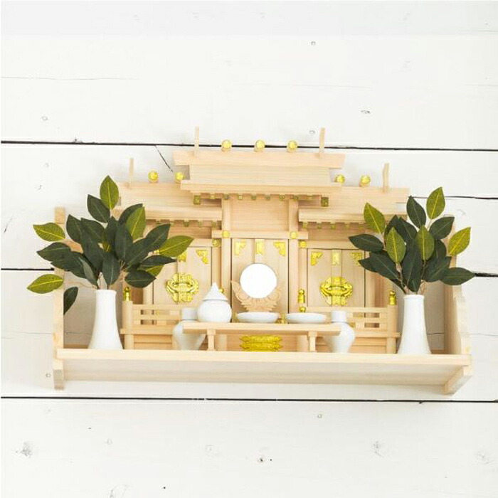 【返品OK!条件付】神棚の里 神棚 屋根違い三社 つむぎ 大和棚板セット S-4993896900881 静岡木工【KK9N0D18P】|家電と雑貨のemon(えもん)