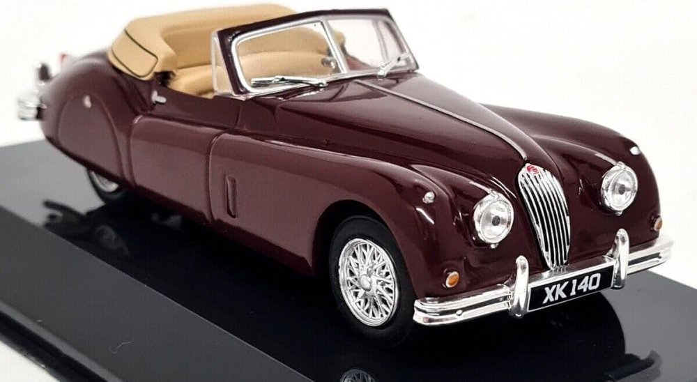 限定品 1/43 ミニチャンプス　ジャガー　XK　クーペ リネア　ビアンコ 限定品 1/43 ミニチャンプス ジャガー XK クーペ リネア