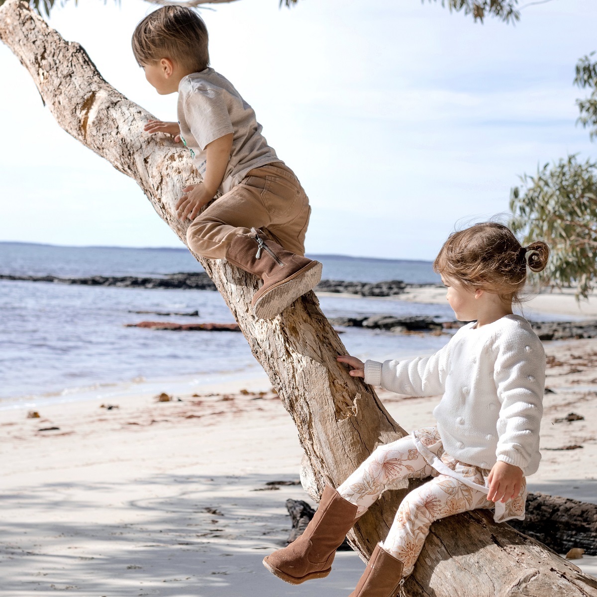 公式 Emu Australia エミュ Gravelly Kids 防水 メリノウール ブーツ 天然 ウール 子供靴 靴 雨 雨の日 対策 防寒 保温 女の子 男の子 子供 幼稚園 小学生 中学生 キッズ ジュニア ロング ミドル ボア ファー 送料無料