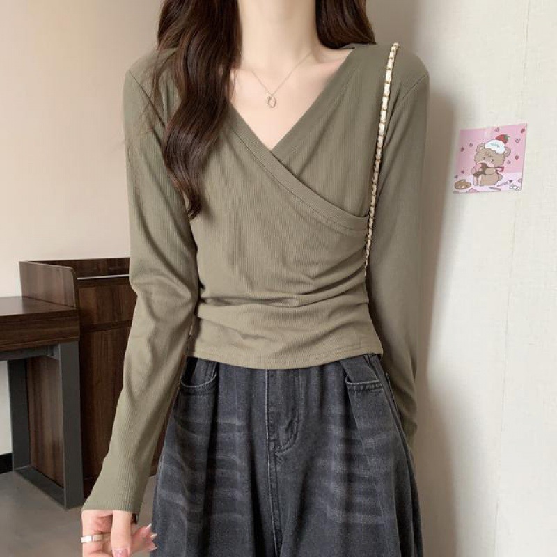 馬鹿でかい大きさの甘冷やりとしたな御嬢さん服 クロスオーバ v襟 編み物長袖 プルオーバー女 秋と冬の新品 ひな型が特殊 肉を隠してやせて見える 厚地の外套 成人女性服トレンドトップス