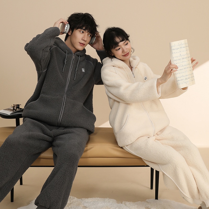 好一対パジャマ コーラルフリース パジャマ レディース 朦々たる 裹起毛 保温 ルー ムウェア セットアップ 日系 分かりやすい 好いたらしい 寝巻き お座敷着 メンズ パジャマ 外着 ライトグリーン-ライトブルー