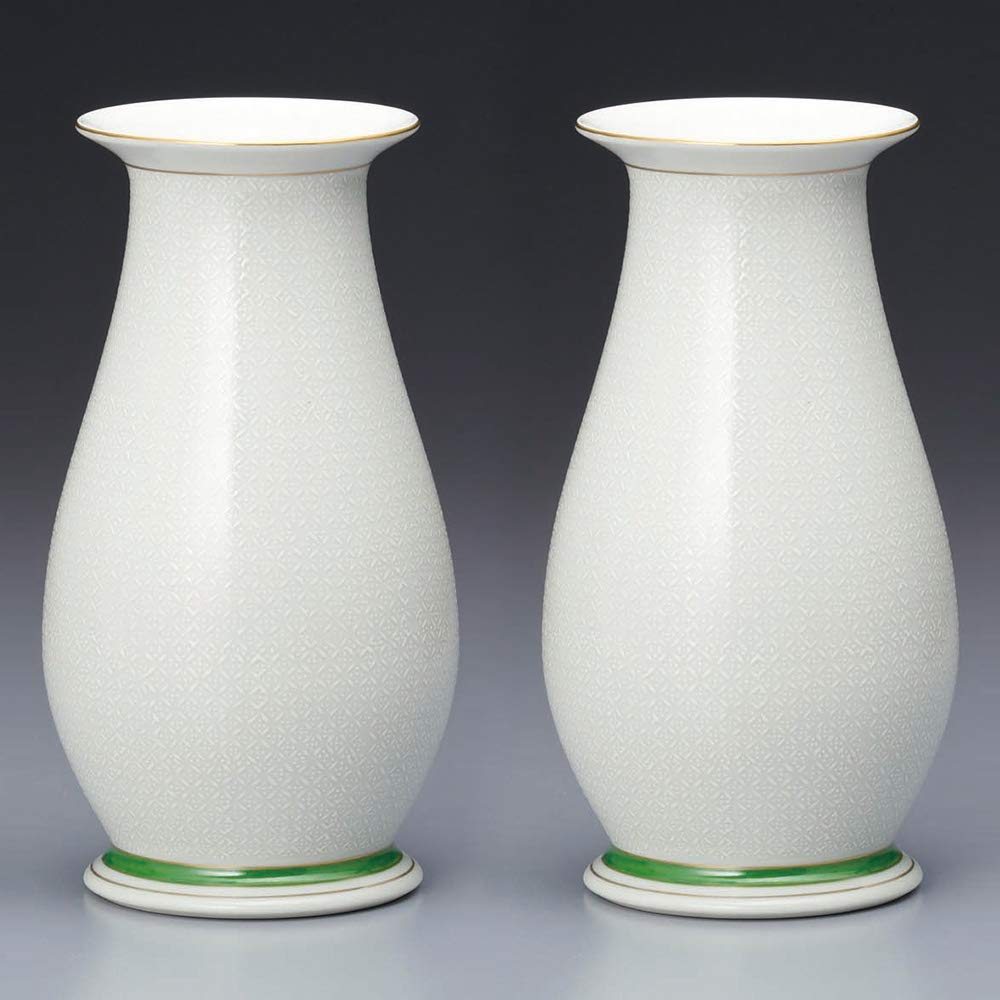 仏壇用花立て・御盆用花立て 九谷焼 白七宝 6号(一対)(高さ18.5cm×胴径10珊)◆御盆機材・仏間用花立て・初盆(新盆)に好いたらしいなお花をお供えする花立てです【滝田バス発着場ふり出し 基礎づける書き付け】 その他-日用品雑貨・文房具・手芸