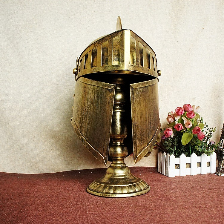 置き物　鉄兜 楽天市場】鉄兜 ヘルメット 鉄板 シルバー 防具 オブジェ ローマ兵