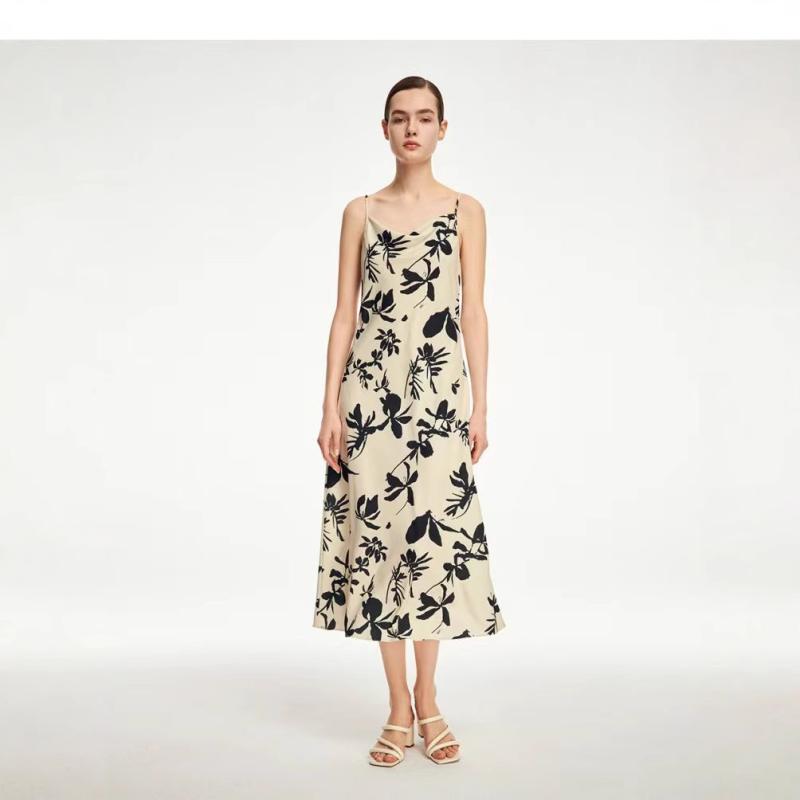 ワンピース 女性用 吊り帯 ワンピースドレス 無袖 丸肩 ワイドシルエット 立体花柄 植物プリント 花柄柄 米白 ブラック ポリエステル素材 速乾 シワ加工 ゆったりフィット 通勤スタイル カジュアル 通勤用 軽量 伸縮性 春 春夏 2025年 気品デザ|emuland