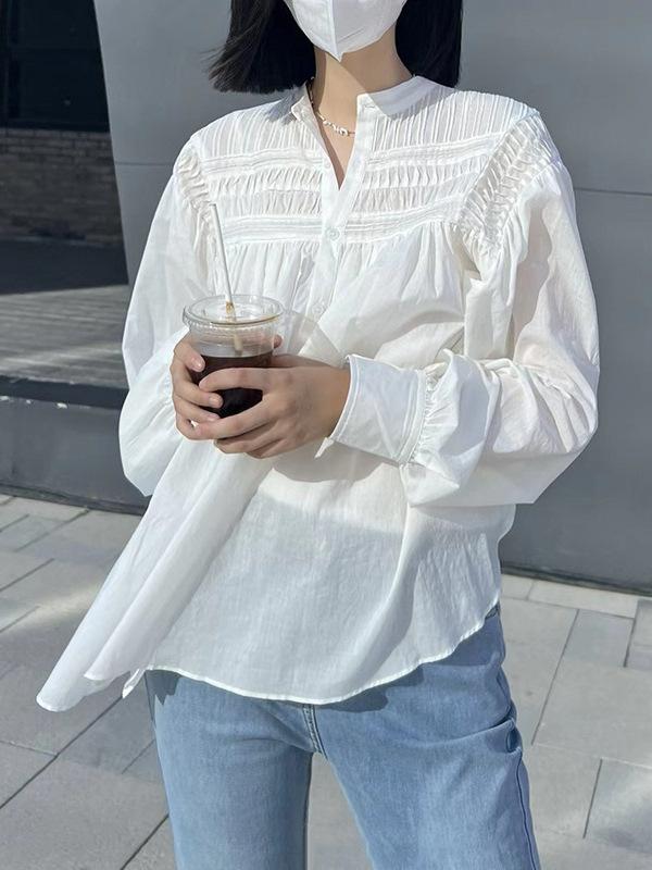 長袖 シャツ 女性 春夏 薄手 デザイン 宮廷風 綿麻 防晒 通勤用 開衫 ワイドシルエット シャツカラー 長袖 切り替え プリーツ ソリッドカラー ゆったり トップス 気質 単排ボタン コットン素材 接触冷感 吸湿速乾 軽量 ユニセックス インナー付き｜emuland