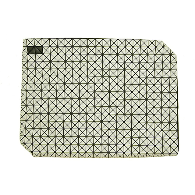 イッセイミヤケ（ISSEY MIYAKE） クラッチバッグ BB51-AG841-1 【中古】程度SA【smtb-m】