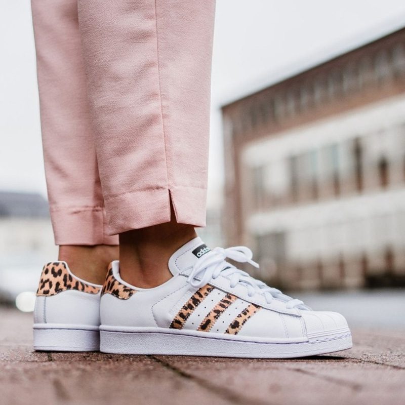 women's pink gazelle sneakers